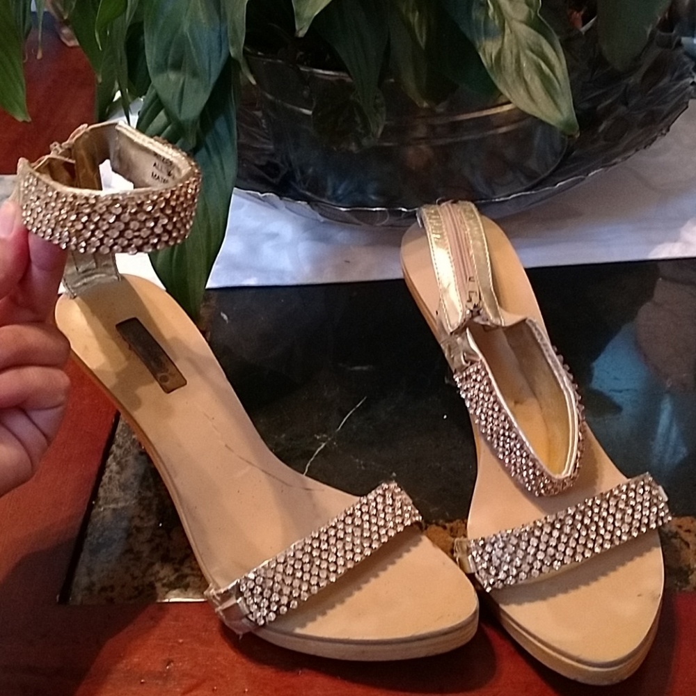 Gold blingy heels